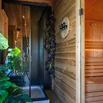 Apartament Cozy In With Sauna