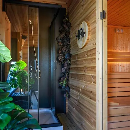 Apartman Awesome In With Sauna